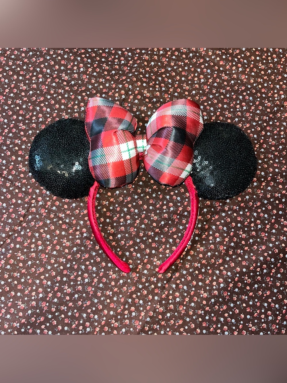 Disney Parks 2018 Christmas Holiday Sequin Minnie Ears Headband. No tag.